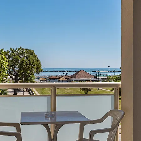 Altamarea 3* צ'סנטיקו