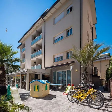 Altamarea Szálloda 3*